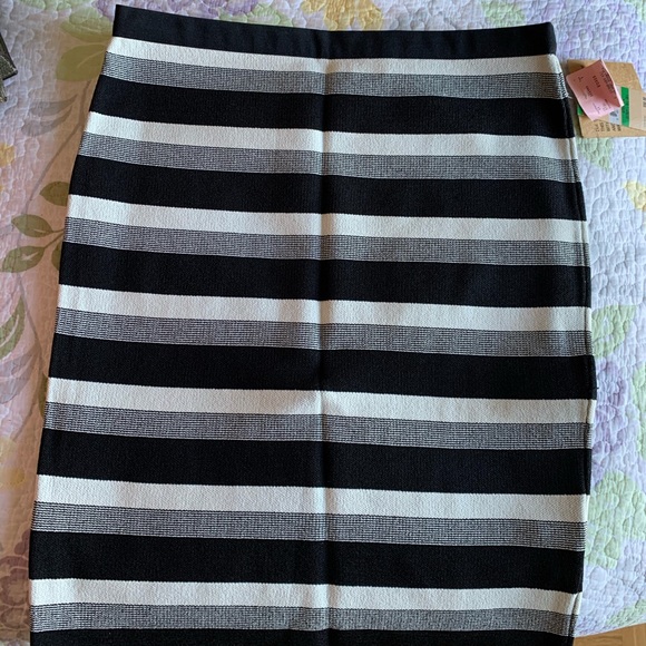 Rachel Roy Stripped Mini Skirt - Picture 1 of 1